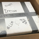 La caja de Larry. Imagen: Brooke Estren